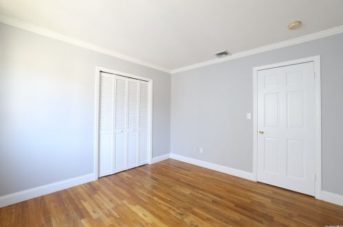 34 Gedney Way, White Plains NY  10605-2519 exterior