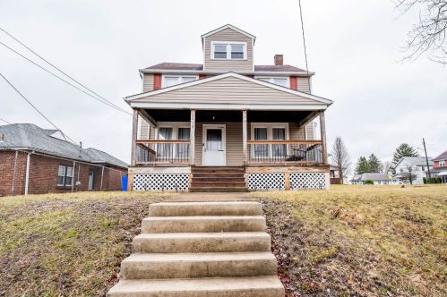 1415 Washington St, New Castle, PA 16101-4417