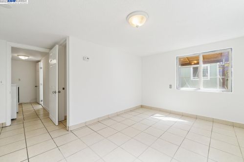 1532 69 Ave, Oakland CA  94621-3424 exterior