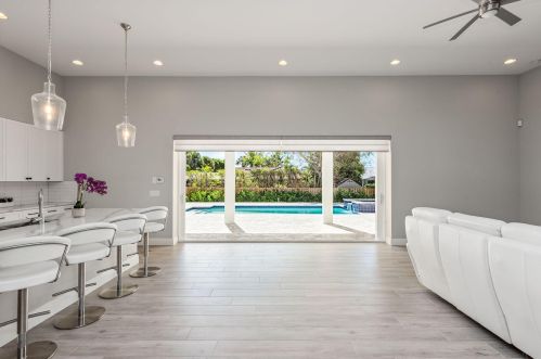 421 Elk Cir, Marco Island, FL 34145-2407