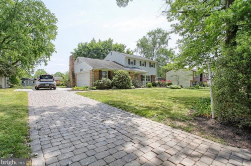 910 Willcliff Dr, Navy Sup Dpt, PA 17050-2159
