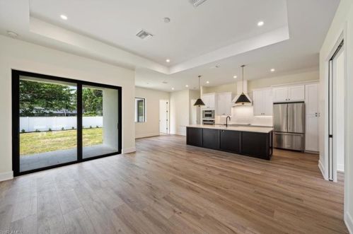 1208 Royal Palm Dr, Naples FL  34103-4823 exterior