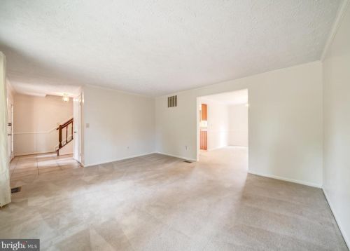 1304 Cold Harbor Ct, Herndon VA 20170-2018 exterior