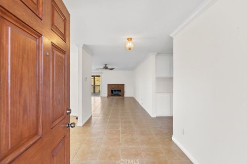 4504 La Cuenta Dr, San Diego, CA 92124-3009