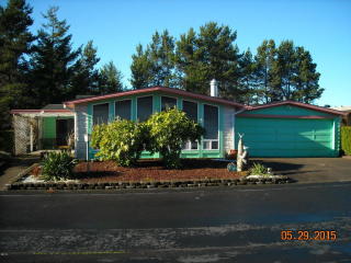 3223 Douglas St, Newport, OR 97365-1519