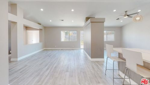 43836 Serenity Ct, Lancaster, CA 93535-6125