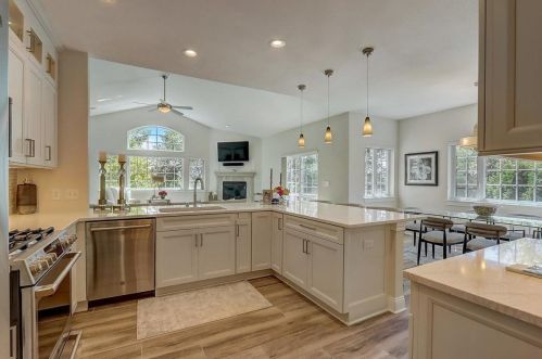 2301 Silver Fox Ct, Waukesha WI  53188-2593 exterior