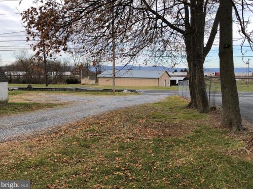 13884 Molly Pitcher Hwy, Upton PA 17225-9457 exterior