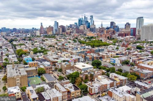 246 Fitzwater St, Philadelphia PA  19147-3305 exterior