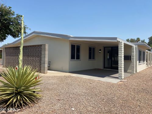 8954 Michigan Ave, Chandler AZ  85248-6446 exterior