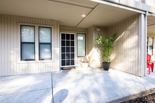 1410 Mission Blvd, Santa Rosa, CA 95409-4177