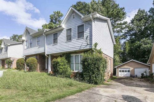 4887 Autumn Cir, Stone Mountain GA  30088-1940 exterior