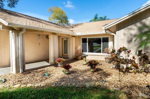 4725 Orange Grove Way, Palm Harbor, FL 34684-4026