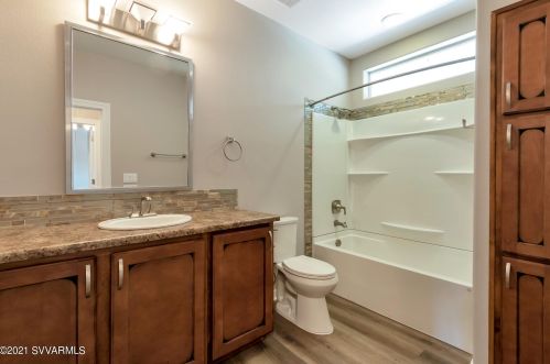 135 Sunset Hl Dr, Sedona AZ 86336-9783 exterior