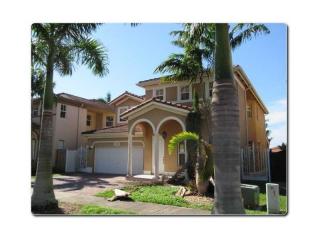 3524 147th Pl, Miami, FL 33185-3914
