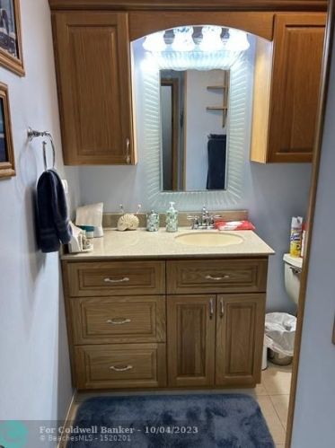 4000 137 Ave, Hollywood FL 33027-5921 exterior