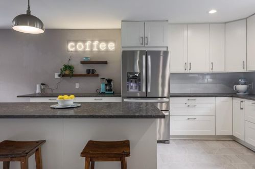 7511 Eastcrest Dr, Austin TX  78752-1407 exterior