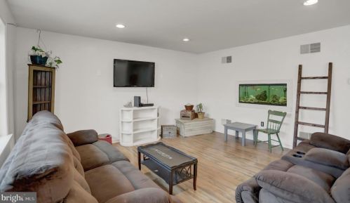 437 Pisgah State Rd, Shermansdale PA  17090-8921 exterior