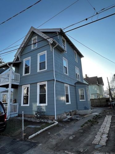 10 Simons Ave, Waterbury, CT 06706-2018