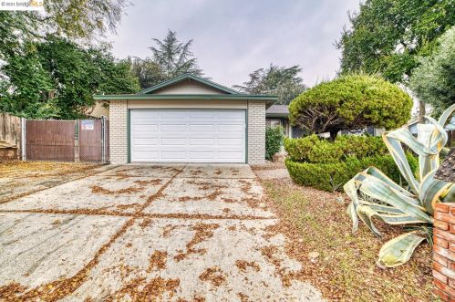 4278 Goldenhill Dr, West Pittsburg, CA 94565-6242