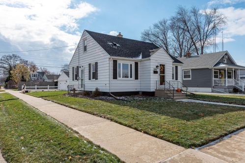 1903 29 St, Kenosha WI 53144-1664 exterior