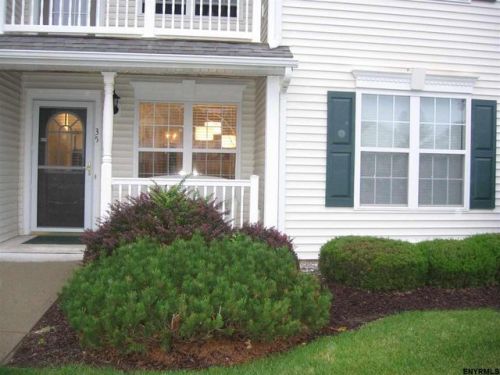 35 Morning Glory Way, Schenectady, NY 12306-3338