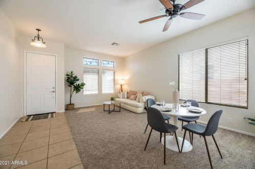 22022 34th Ln, Phoenix, AZ 85027-1637