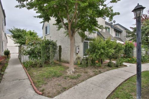 14081 Livingston Mdws, Garden Grove, CA 92844-3003