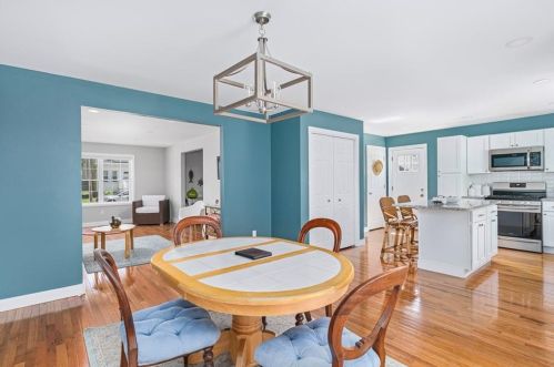 113 Pender Ave, Warwick RI  02889-4808 exterior