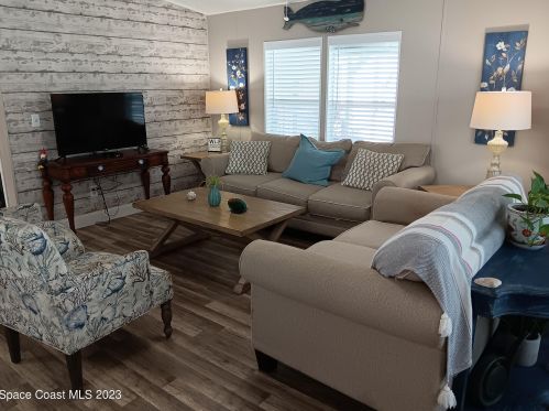 606 Royal Tern Dr, Sebastian FL  32976-7360 exterior