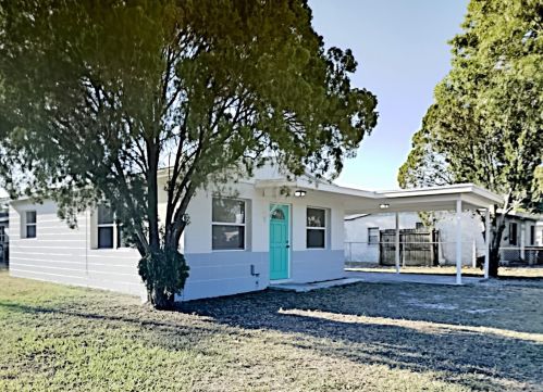 8197 67th St, Pinellas Park, FL 33781-2052