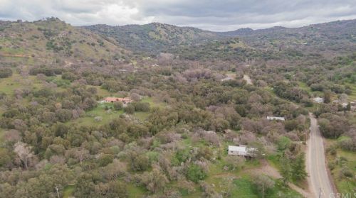 46468 Chuckwagon Rd, Orange Cove CA  93675-9612 exterior