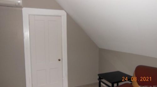 37 Town St, Norwich CT  06360-2323 exterior