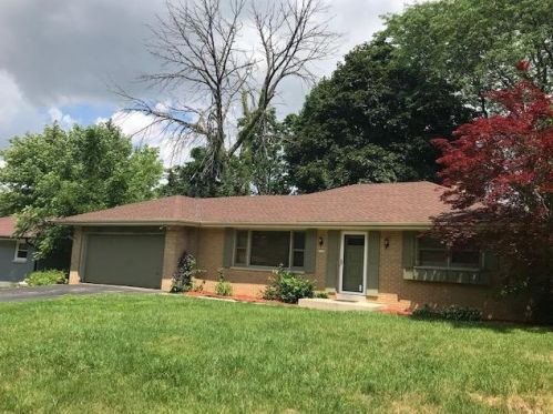 4426 Dunwood Rd, Milwaukee, WI 53223-4428