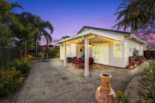 392 Illsley Way, Folsom CA  95630-8427 exterior