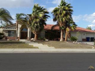 13620 Spring Mountain Ave, Bakersfield, CA 93314-9016