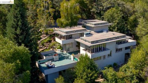 34 Oak Ridge Ln, Orinda, CA 94563-2904