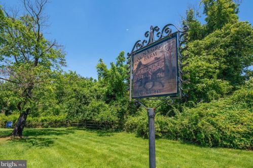 149 Middle Holland Rd, Southampton, PA 18966-2714