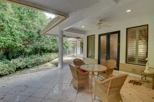 42 Northwoods Ln, Boynton Beach FL  33436-7405 exterior