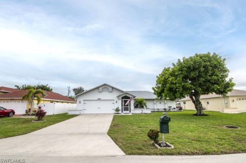 1410 34th St, Cape Coral, FL 33904-4233