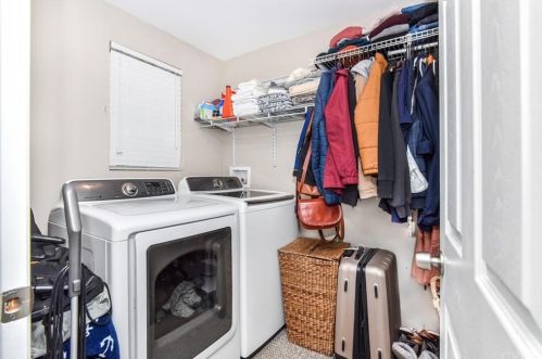 6003 Eckleson St, Lakewood CA  90713-1910 exterior