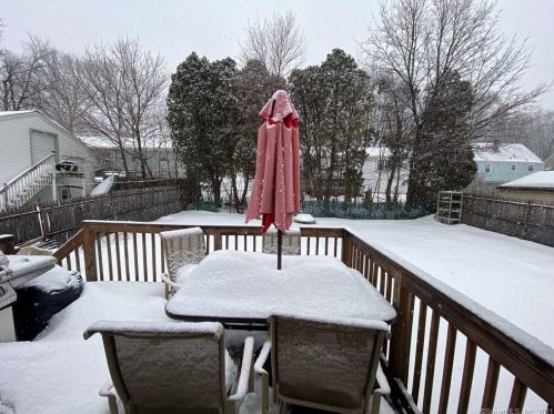 304 East Rd, Bristol CT  06010-6838 exterior