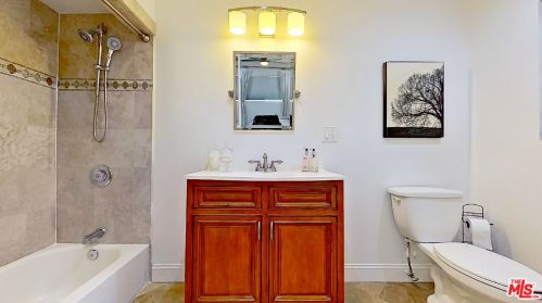 11264 Sunshine Ter, North Hollywood CA  91604-3124 exterior