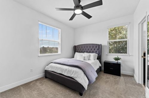 1669 Feather Grass Loop, Lutz FL  33558-2802 exterior