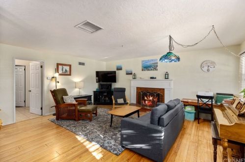 44410 Loneoak Ave, Lancaster, CA 93534-2908