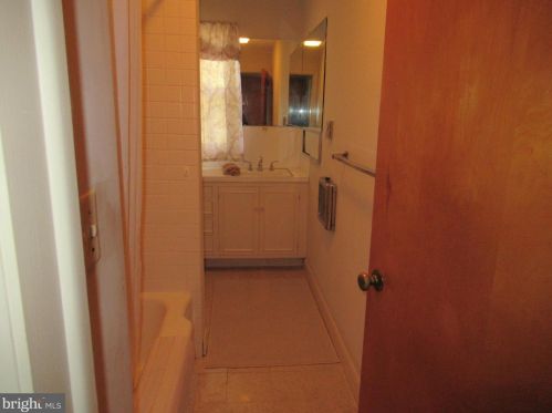 1819 Spg Rd, Carlisle PA 17013-1151 exterior