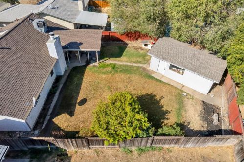 221 Jubilee Way, Rio Linda CA  95673-3326 exterior