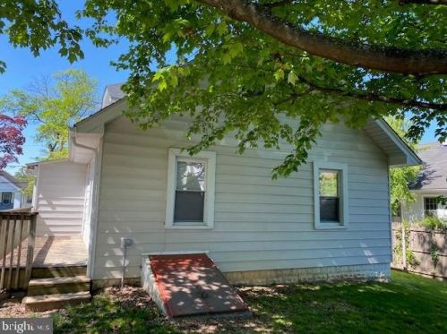 213 Inman Ter, Willow Grove PA  19090-3513 exterior