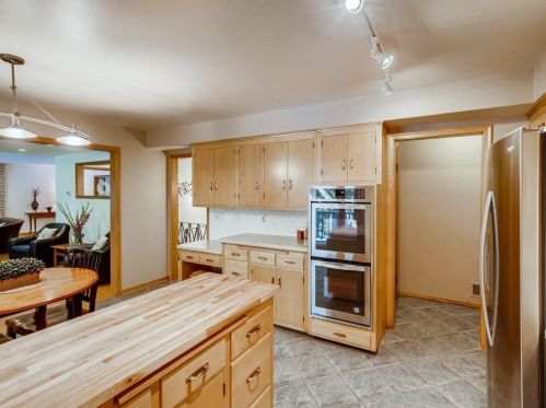 737 Amber Dr, Saint Paul MN 55122-2059 exterior