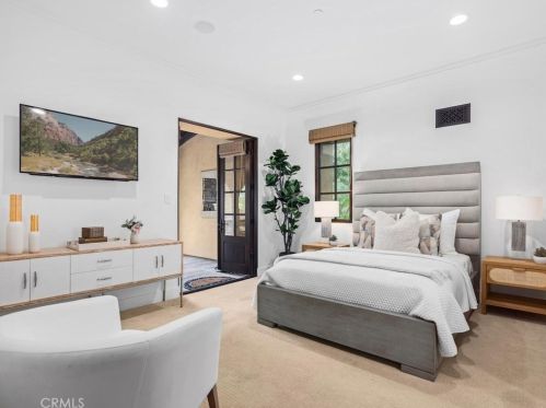 47 Echo Gln, Irvine CA  92603-0421 exterior